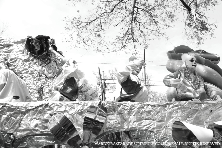 Krewe-of-Mid-City-00062-2022