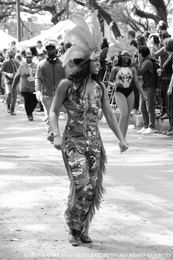 Krewe-of-Mid-City-00079-2022