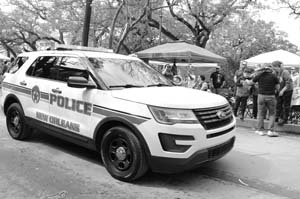 Krewe-of-Mid-City-00093-2022