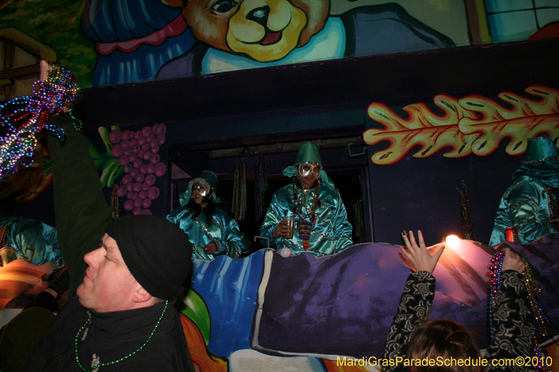 Krewe-of-Morpheus-2010-New-Orleans-Carnival-6627