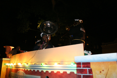 Krewe-of-Muses-2008-Mardi-Gras-New-Orleans-0950