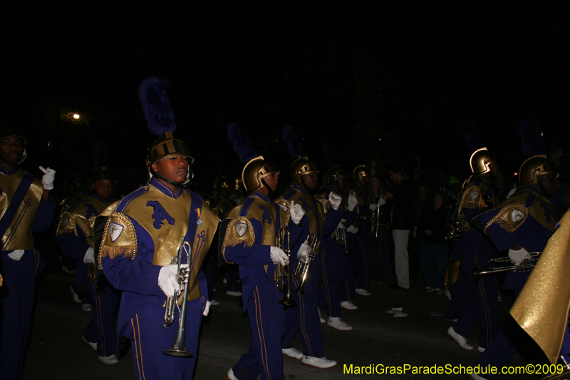 2009-Krewe-of-Muses-New-Orleans-Mardi-Gras-0460