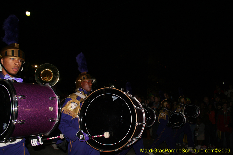 2009-Krewe-of-Muses-New-Orleans-Mardi-Gras-0464