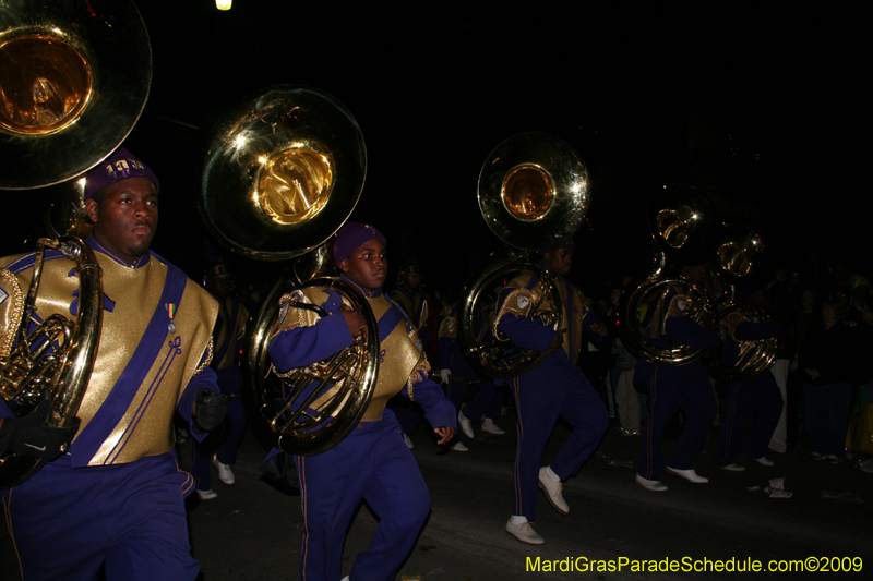 2009-Krewe-of-Muses-New-Orleans-Mardi-Gras-0465