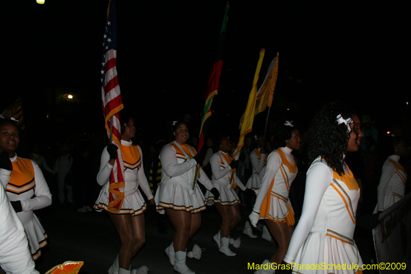 2009-Krewe-of-Muses-New-Orleans-Mardi-Gras-0474