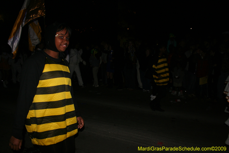 2009-Krewe-of-Muses-New-Orleans-Mardi-Gras-0475