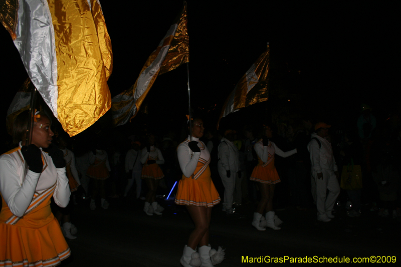 2009-Krewe-of-Muses-New-Orleans-Mardi-Gras-0477