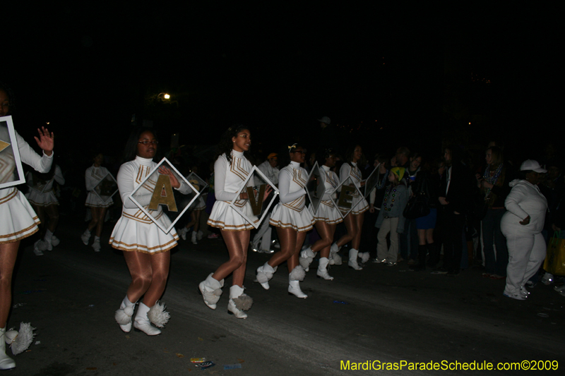 2009-Krewe-of-Muses-New-Orleans-Mardi-Gras-0484