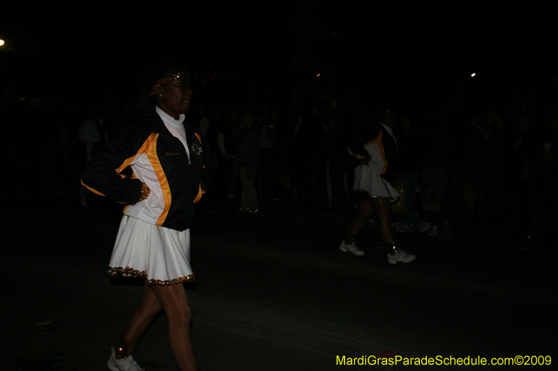 2009-Krewe-of-Muses-New-Orleans-Mardi-Gras-0487