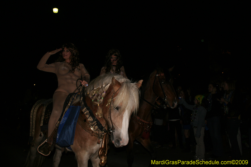 2009-Krewe-of-Muses-New-Orleans-Mardi-Gras-0500