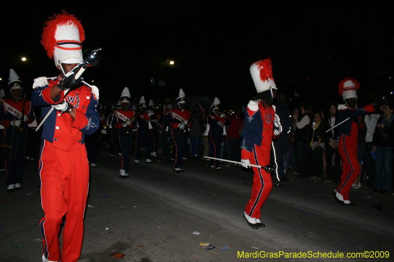 2009-Krewe-of-Muses-New-Orleans-Mardi-Gras-0513