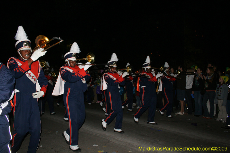 2009-Krewe-of-Muses-New-Orleans-Mardi-Gras-0514