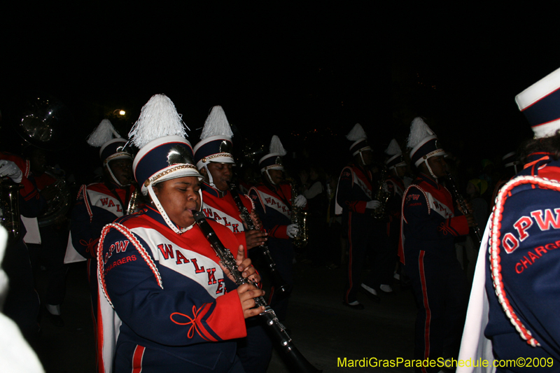 2009-Krewe-of-Muses-New-Orleans-Mardi-Gras-0523