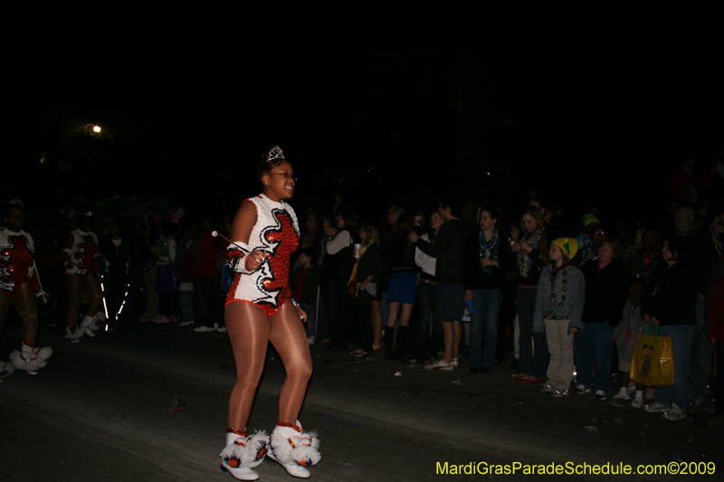 2009-Krewe-of-Muses-New-Orleans-Mardi-Gras-0534