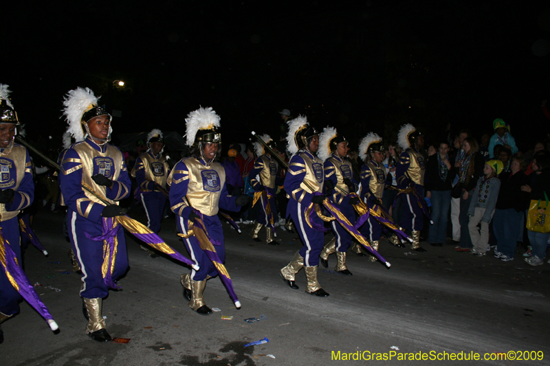 2009-Krewe-of-Muses-New-Orleans-Mardi-Gras-0547
