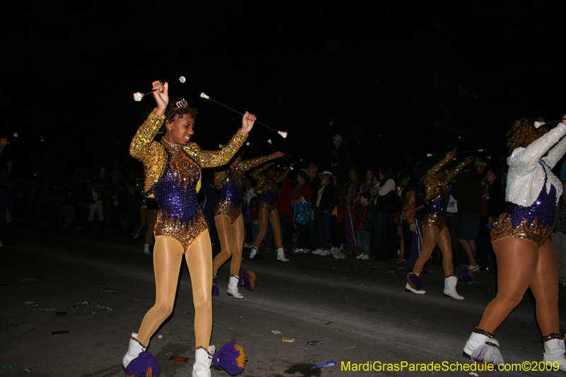 2009-Krewe-of-Muses-New-Orleans-Mardi-Gras-0548