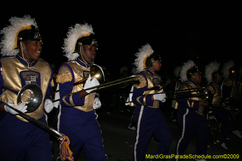 2009-Krewe-of-Muses-New-Orleans-Mardi-Gras-0553