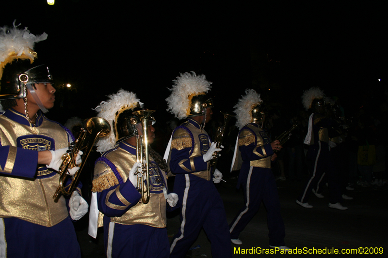 2009-Krewe-of-Muses-New-Orleans-Mardi-Gras-0555