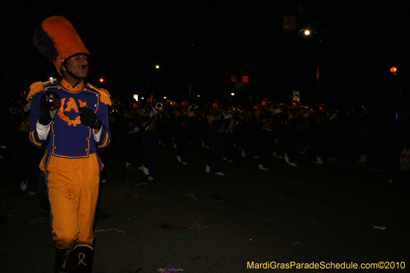 Krewe-of-Muses-2010-Carnival-New-Orleans-6792