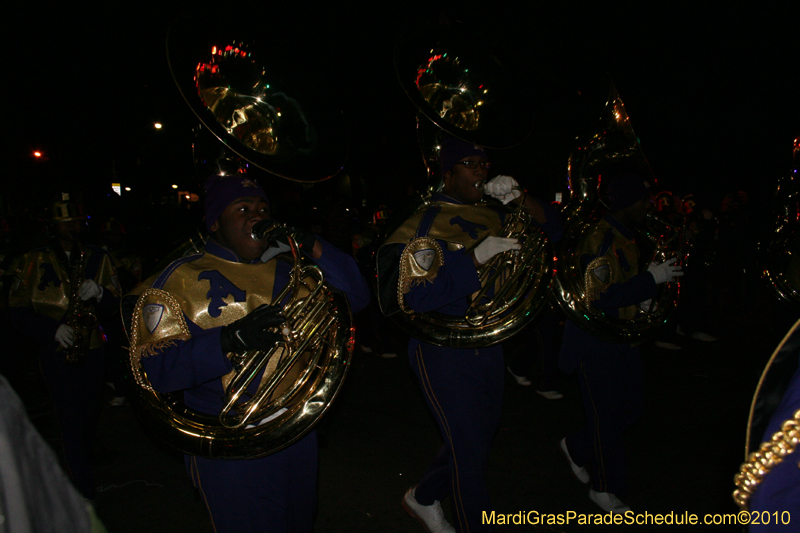 Krewe-of-Muses-2010-Carnival-New-Orleans-6797