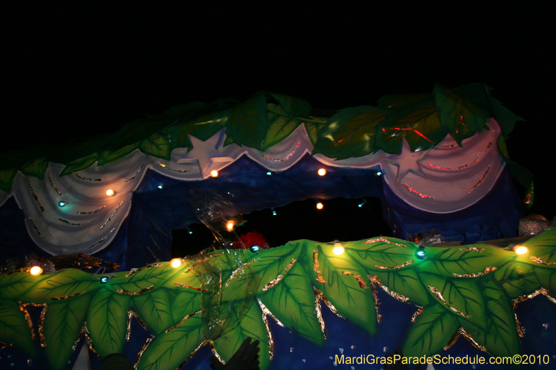 Krewe-of-Muses-2010-Carnival-New-Orleans-6801