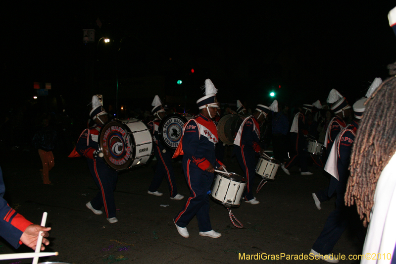 Krewe-of-Muses-2010-Carnival-New-Orleans-6818