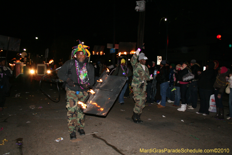 Krewe-of-Muses-2010-Carnival-New-Orleans-6826