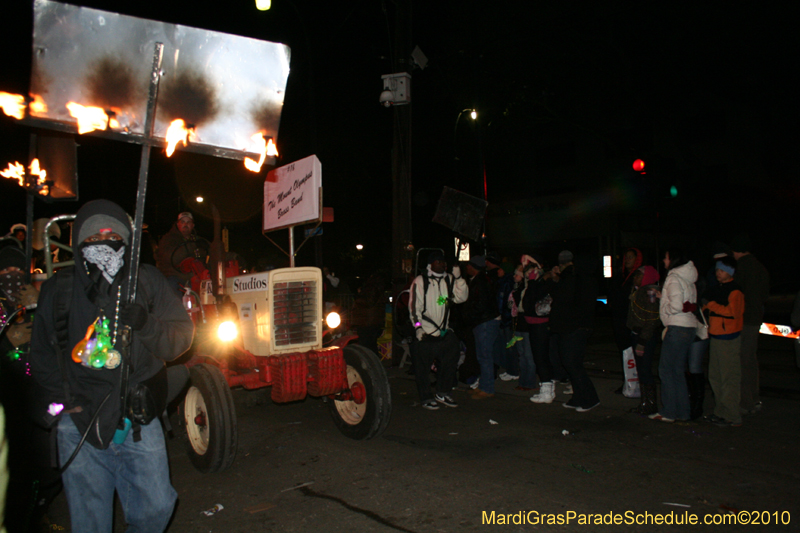 Krewe-of-Muses-2010-Carnival-New-Orleans-6827