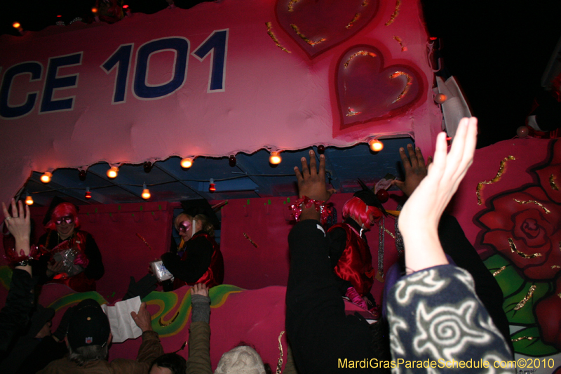 Krewe-of-Muses-2010-Carnival-New-Orleans-6869