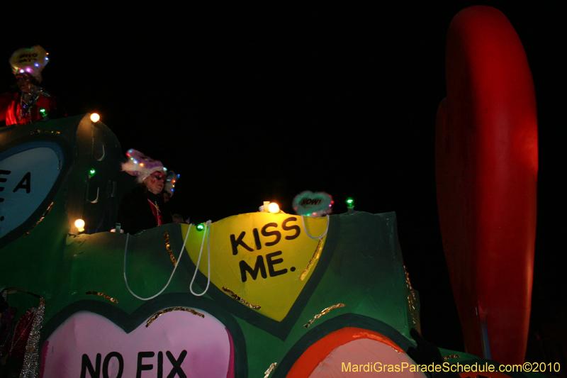 Krewe-of-Muses-2010-Carnival-New-Orleans-7057