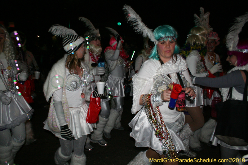 Krewe-of-Muses-2010-Carnival-New-Orleans-7084