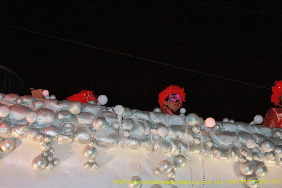 2016-Krewe-of-Muses-007595