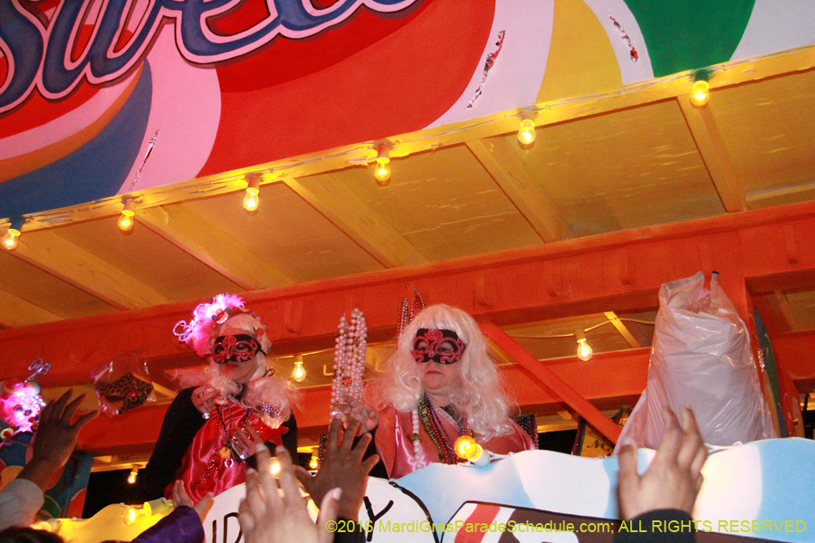 2016-Krewe-of-Muses-007630