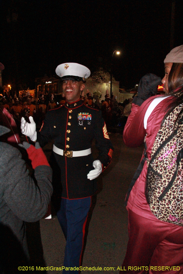 2016-Krewe-of-Muses-007650