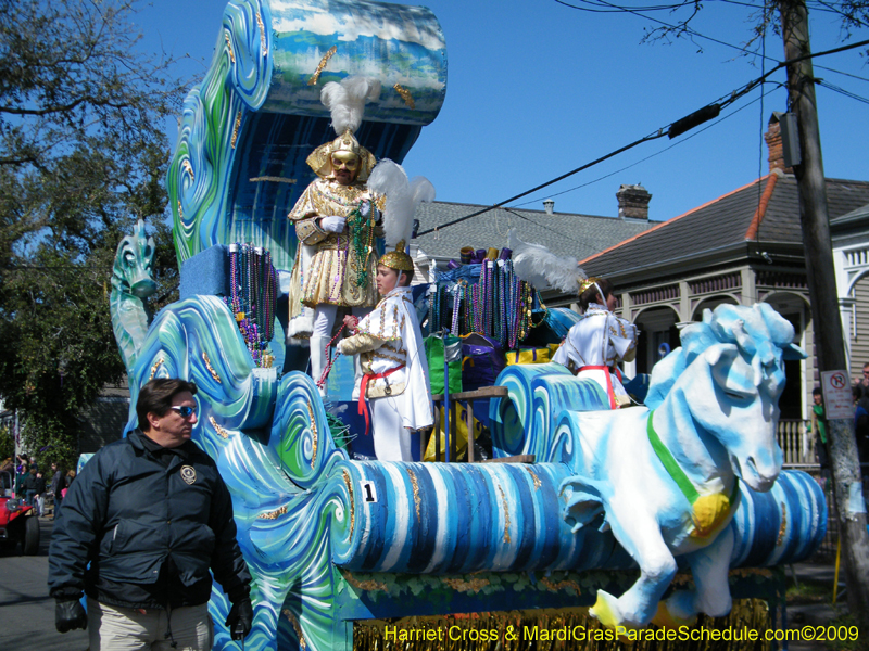 Krewe-of-Okeanos-2009-Mardi-Gras-New-Orleans-8688