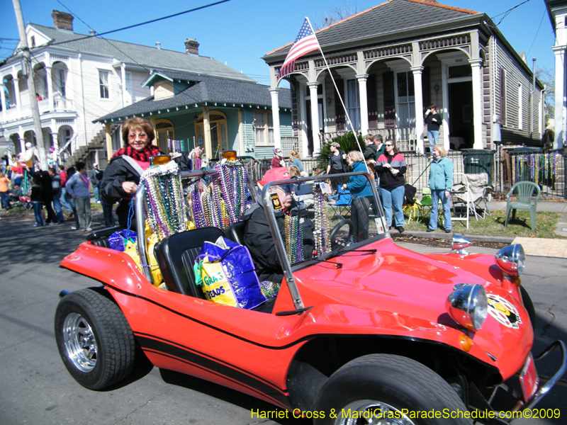 Krewe-of-Okeanos-2009-Mardi-Gras-New-Orleans-8694