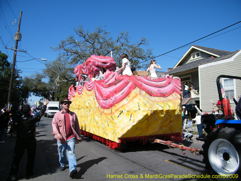 Krewe-of-Okeanos-2009-Mardi-Gras-New-Orleans-8707