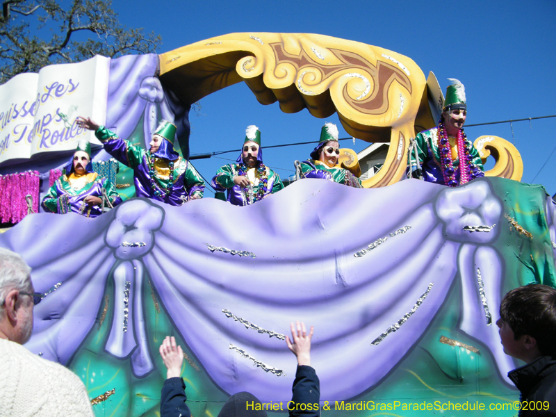 Krewe-of-Okeanos-2009-Mardi-Gras-New-Orleans-8712
