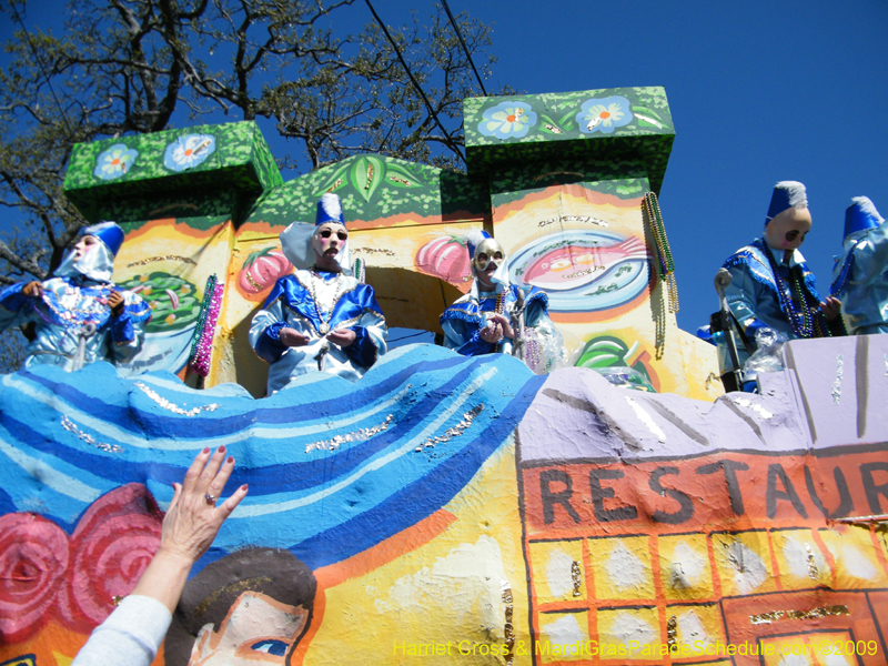 Krewe-of-Okeanos-2009-Mardi-Gras-New-Orleans-8718