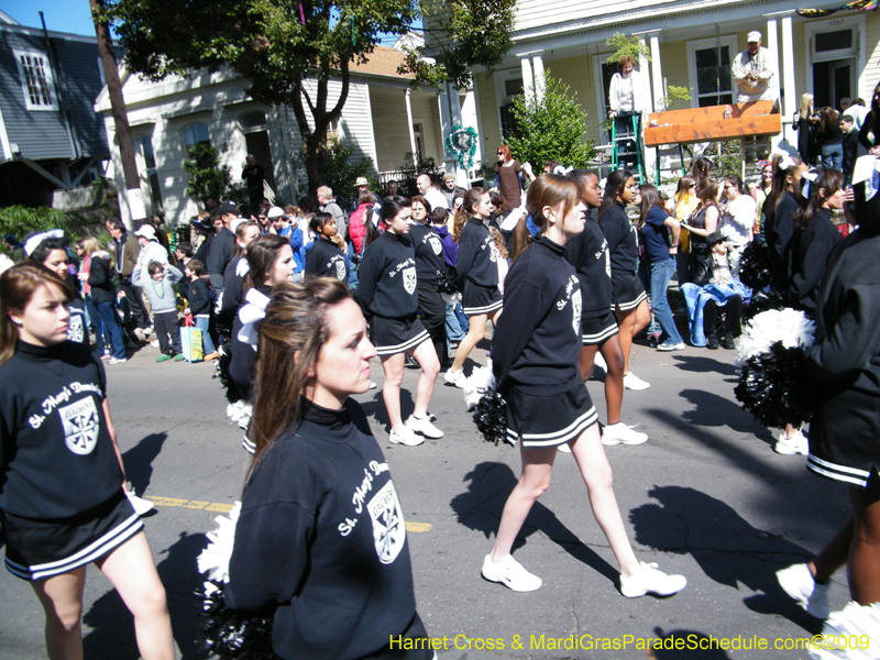 Krewe-of-Okeanos-2009-Mardi-Gras-New-Orleans-8735