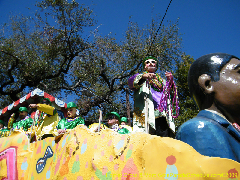 Krewe-of-Okeanos-2009-Mardi-Gras-New-Orleans-8743