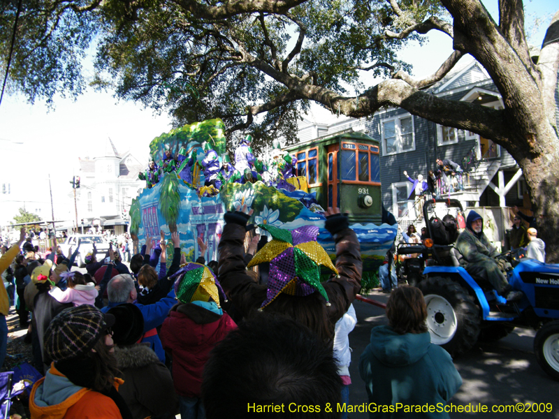 Krewe-of-Okeanos-2009-Mardi-Gras-New-Orleans-8749