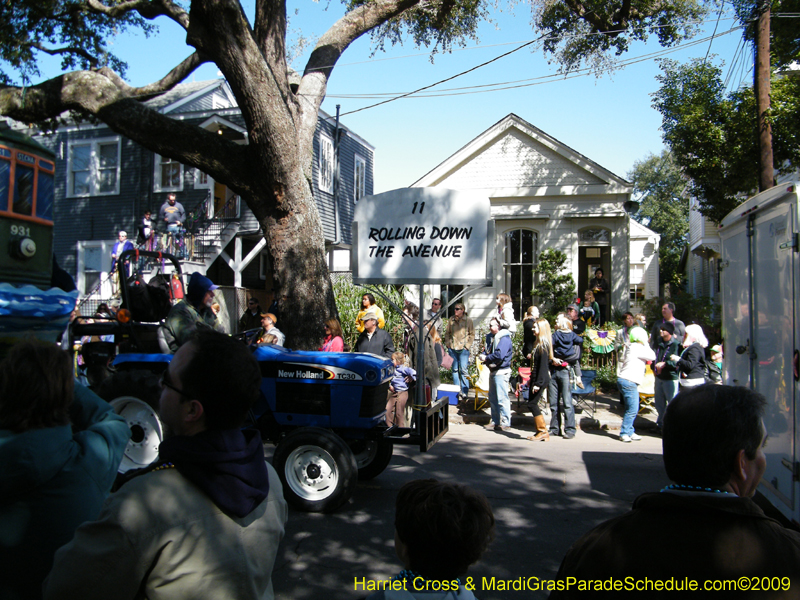Krewe-of-Okeanos-2009-Mardi-Gras-New-Orleans-8750