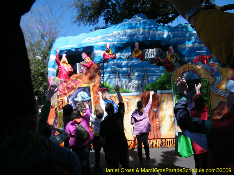 Krewe-of-Okeanos-2009-Mardi-Gras-New-Orleans-8755
