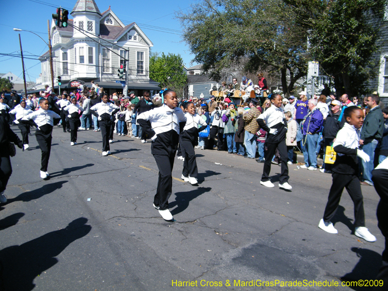 Krewe-of-Okeanos-2009-Mardi-Gras-New-Orleans-8759
