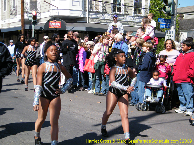 Krewe-of-Okeanos-2009-Mardi-Gras-New-Orleans-8768