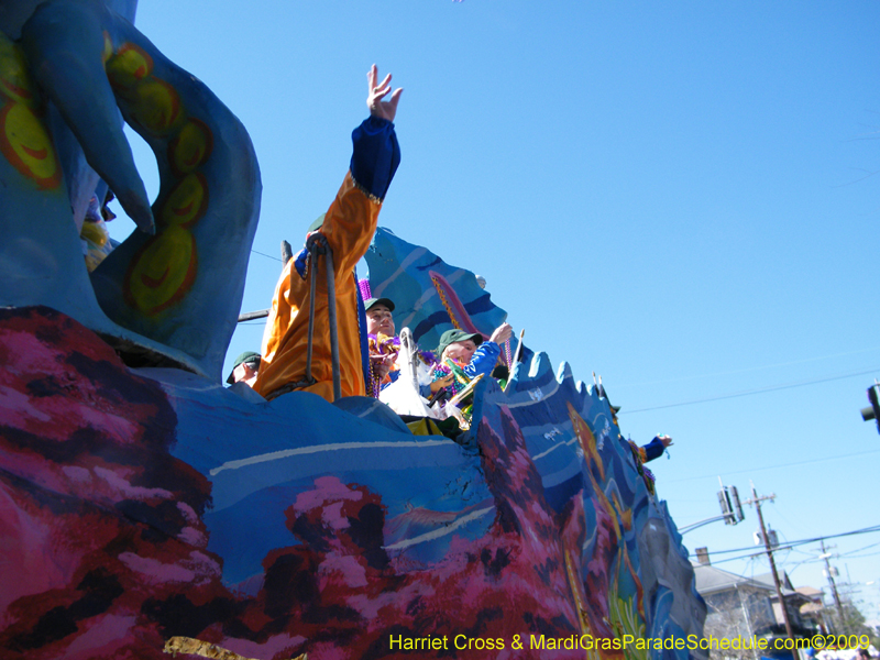 Krewe-of-Okeanos-2009-Mardi-Gras-New-Orleans-8780