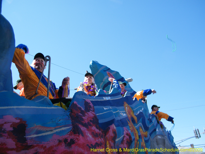 Krewe-of-Okeanos-2009-Mardi-Gras-New-Orleans-8781