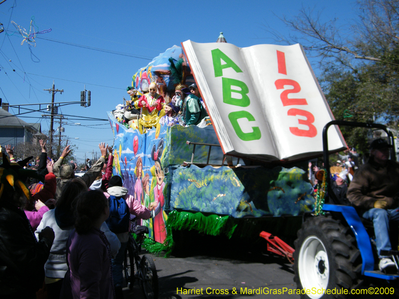Krewe-of-Okeanos-2009-Mardi-Gras-New-Orleans-8790