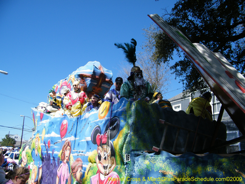Krewe-of-Okeanos-2009-Mardi-Gras-New-Orleans-8791
